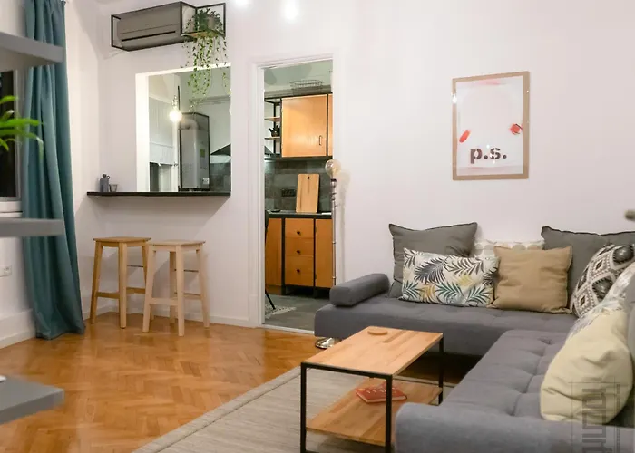 S Q U A Re Palace Gallery//Apartment